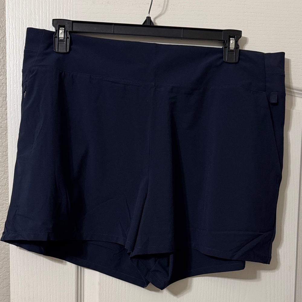 Athleta Brooklyn Short US18 in Navy